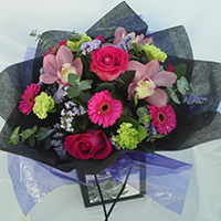 Black and White - Valentines Flowers online